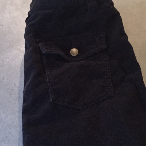 The Limited size 8 Black corduroy classic skirt - Picture 3 of 3